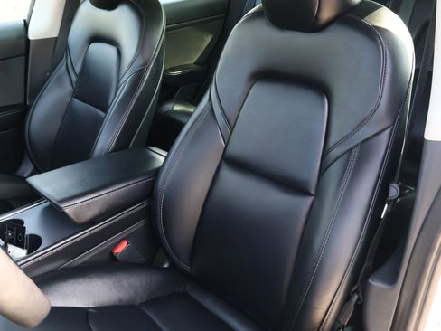 Used 2023 Tesla Model 3 Standard Range RWD image 11