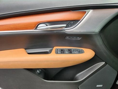 Used 2021 Cadillac XT5 Premium Luxury image 24