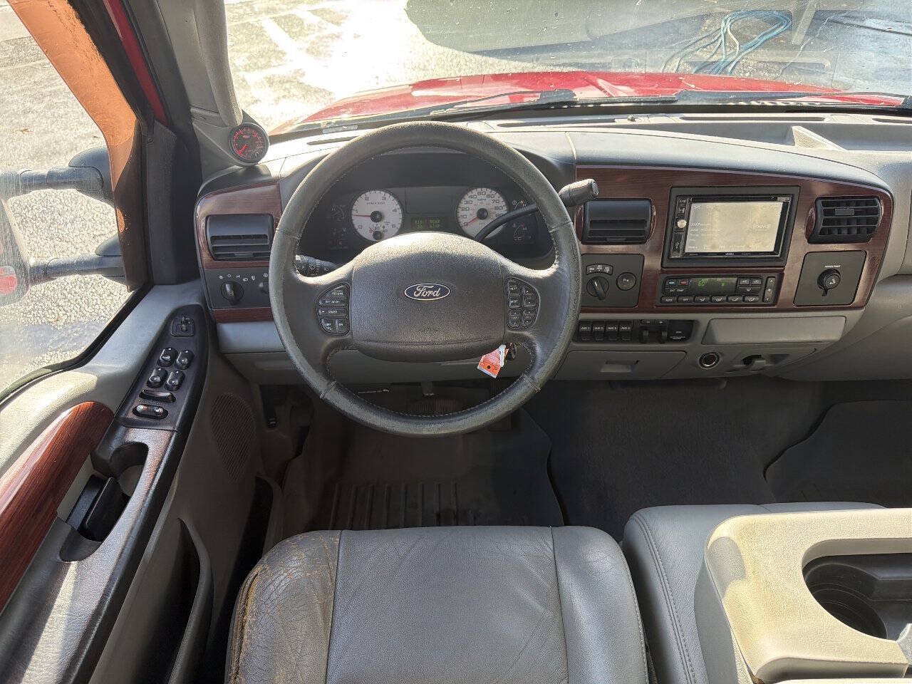 Used 2005 Ford F350 Lariat AWD/4WD image 19