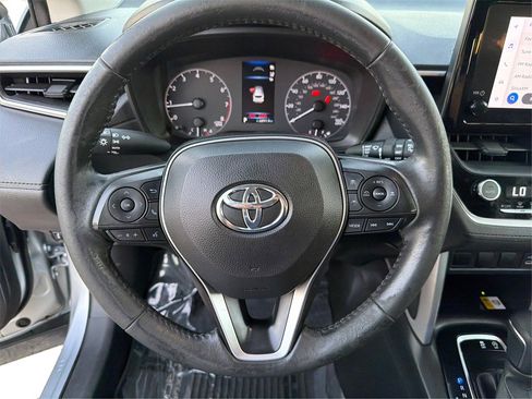 Used 2023 Toyota Corolla Cross LE image 17
