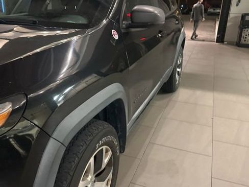 Used 2015 Jeep Cherokee Trailhawk image 2