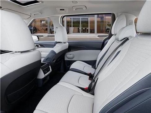 New 2026 Kia Carnival SX Prestige image 45