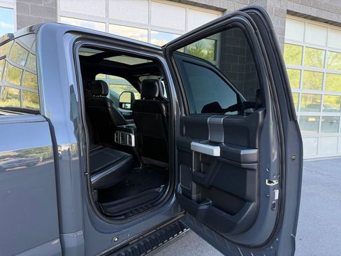 Used 2016 Ford F150 Lariat w/ Equipment Group 502A Luxury AWD/4WD image 23