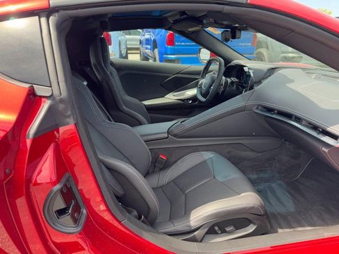 Used 2024 Chevrolet Corvette Stingray Coupe RWD image 11