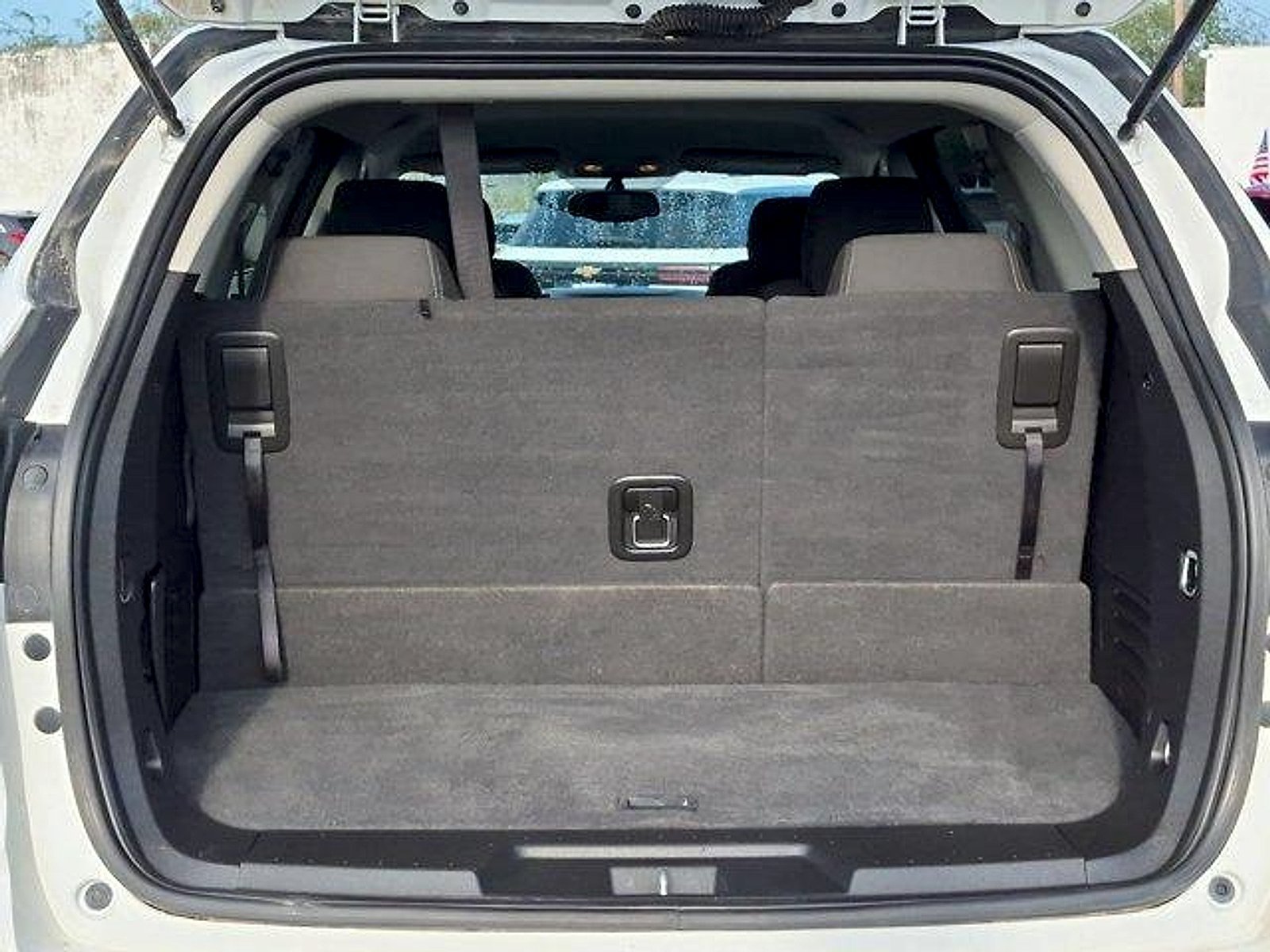 Used 2017 Chevrolet Traverse LT w/ Style and Technology Package FWD image 23