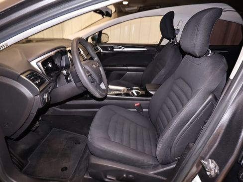 Used 2013 Ford Fusion SE FWD image 12