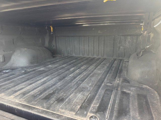 Used 2015 Toyota Tundra SR5 w/ SR5 Upgrade Package RWD image 7