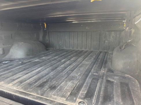 Used 2015 Toyota Tundra SR5 w/ SR5 Upgrade Package image 7