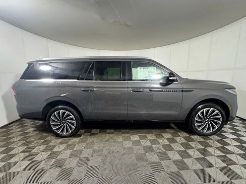 New 2025 Lincoln Navigator L Black Label image 6