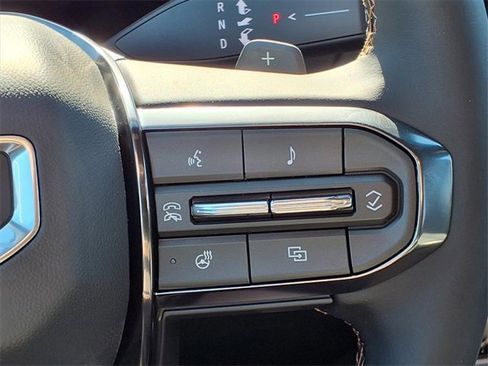 New 2026 GMC Terrain AT4 w/ Convenience Package III image 15