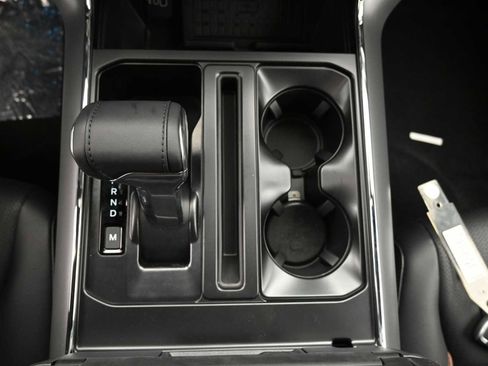 New 2025 Ford F150 Lariat w/ Equipment Group 502A High image 44