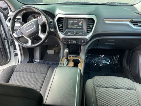 Used 2017 GMC Acadia SLE image 11