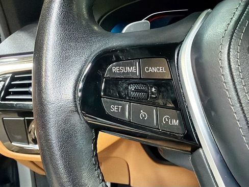Used 2021 BMW 530i w/ Premium Package RWD image 38