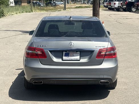 Used 2013 Mercedes-Benz E 350 BlueTEC Sedan image 5