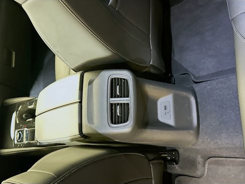 Used 2024 Buick Envision Preferred AWD/4WD image 27