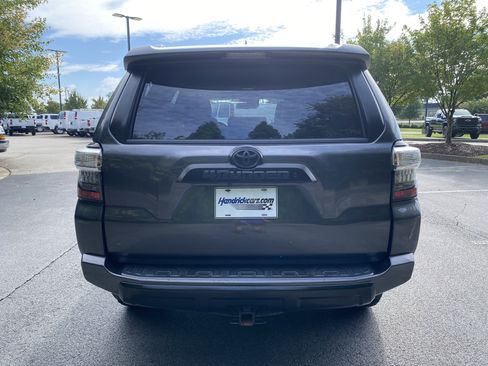 Used 2020 Toyota 4Runner TRD Off-Road Premium w/ Moonroof Package AWD/4WD image 8