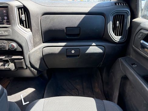 Used 2020 Chevrolet Silverado 1500 Custom Trail Boss w/ Custom Convenience Package image 8