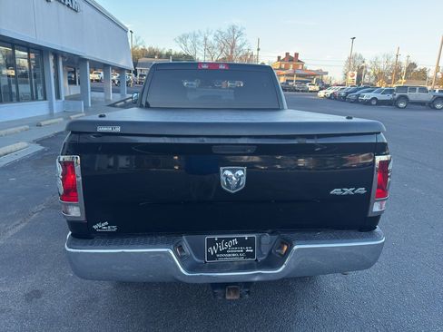 Used 2014 RAM 2500 Tradesman w/ Chrome Appearance Group image 8
