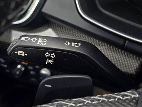 Used 2023 Audi SQ5 Prestige w/ Prestige Package image 42