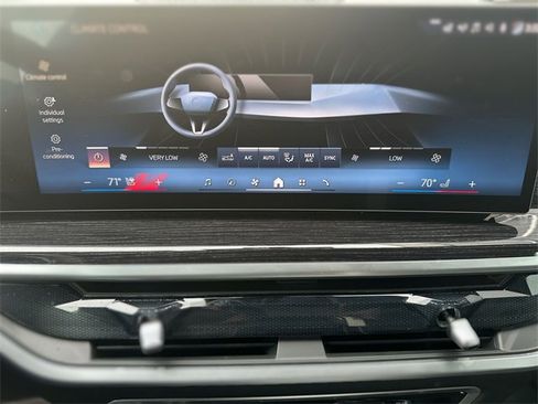 Used 2026 BMW X5 xDrive40i w/ M Sport Package image 20