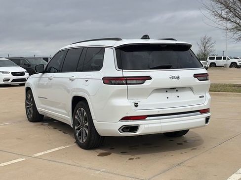 Used 2024 Jeep Grand Cherokee L Overland w/ Luxury Tech Group IV image 7