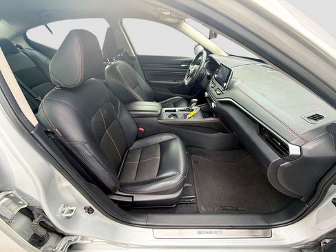 Used 2022 Nissan Altima 2.5 SR FWD image 14