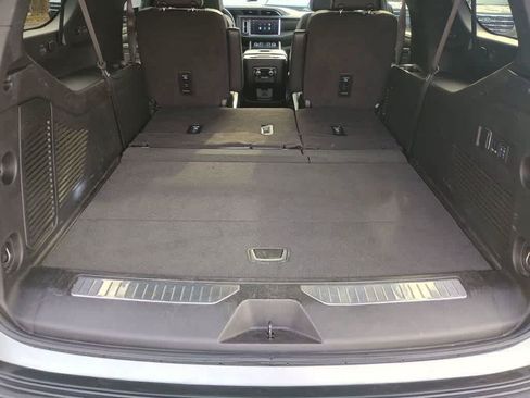 Used 2024 GMC Yukon XL Denali AWD/4WD image 20