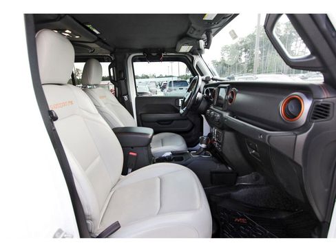 Used 2021 Jeep Gladiator Mojave AWD/4WD image 27