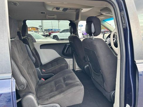 Used 2015 Dodge Grand Caravan SXT FWD image 12