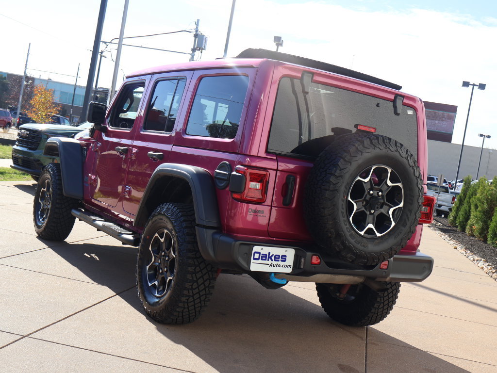 Used 2021 Jeep Wrangler Unlimited Rubicon 4xe w/ Cold Weather Group AWD/4WD image 3
