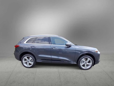 New 2025 Audi Q5 Premium Plus image 9