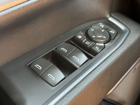 Used 2025 GMC Sierra 2500 Denali AWD/4WD image 22