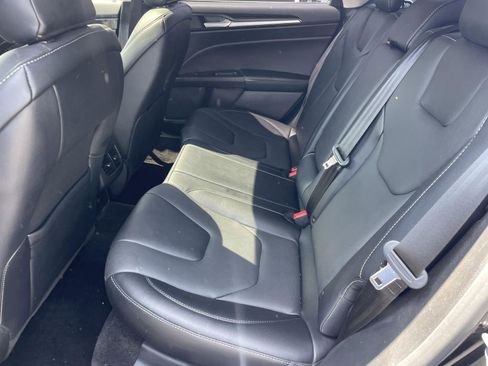 Used 2017 Ford Fusion Titanium image 6