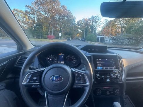 Used 2022 Subaru Impreza 2.0i Premium image 19