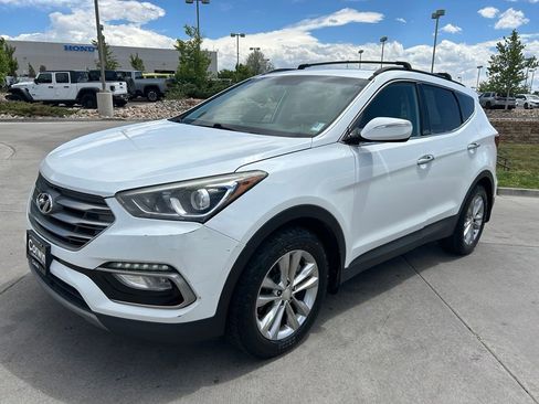 Used 2018 Hyundai Santa Fe Sport 2.0T AWD/4WD image 3
