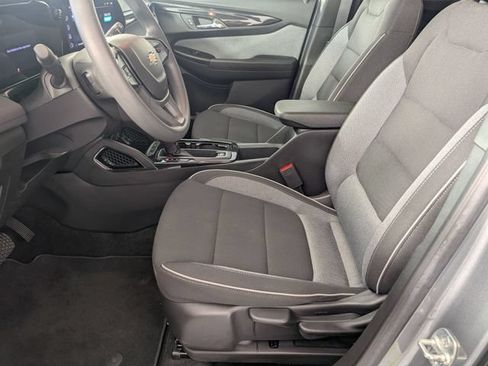 Certified 2024 Chevrolet TrailBlazer LS w/ LS Convenience Package FWD image 12