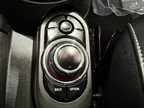Used 2023 MINI Cooper S w/ Premium Package FWD image 38