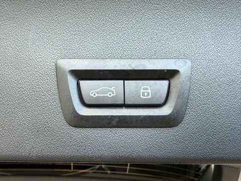 Used 2025 BMW X3 xDrive30i w/ Convenience Package image 17