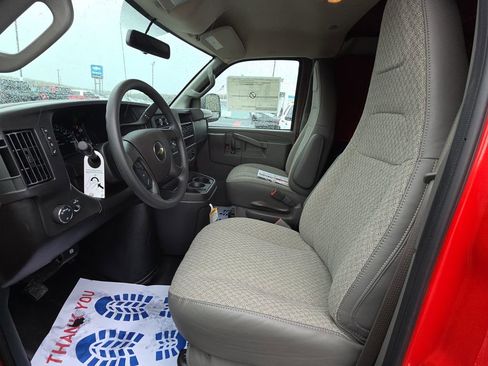 New 2026 Chevrolet Express 3500 image 15