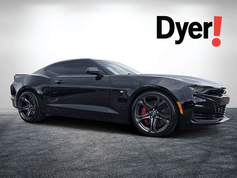 Certified 2022 Chevrolet Camaro SS RWD image 1