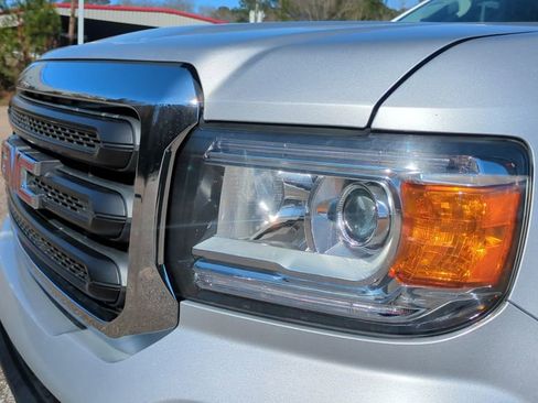 Used 2017 GMC Canyon 2WD Crew Cab w/ Convenience Package image 9