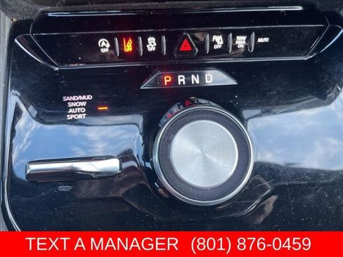 Used 2024 Jeep Wagoneer L Series II w/ Flexible Seating Group AWD/4WD image 28
