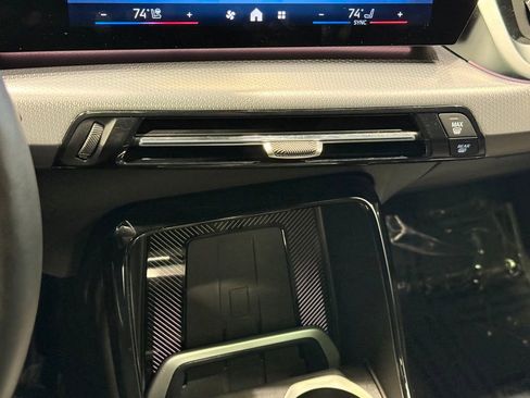 Used 2025 BMW X2 xDrive28i image 13