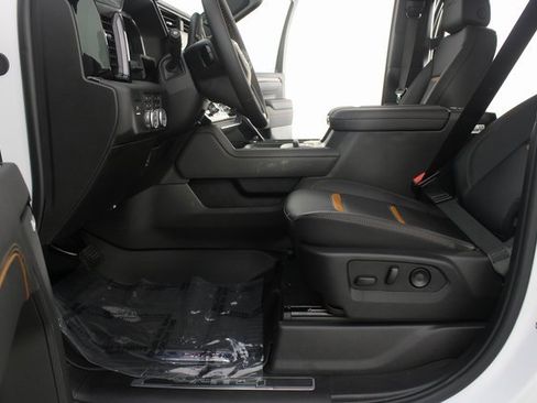 New 2026 GMC Sierra 2500 AT4 w/ AT4 Premium Plus Package image 22