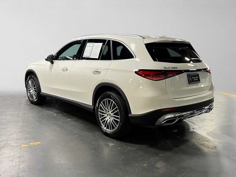 Used 2026 Mercedes-Benz GLC 300 4MATIC image 5