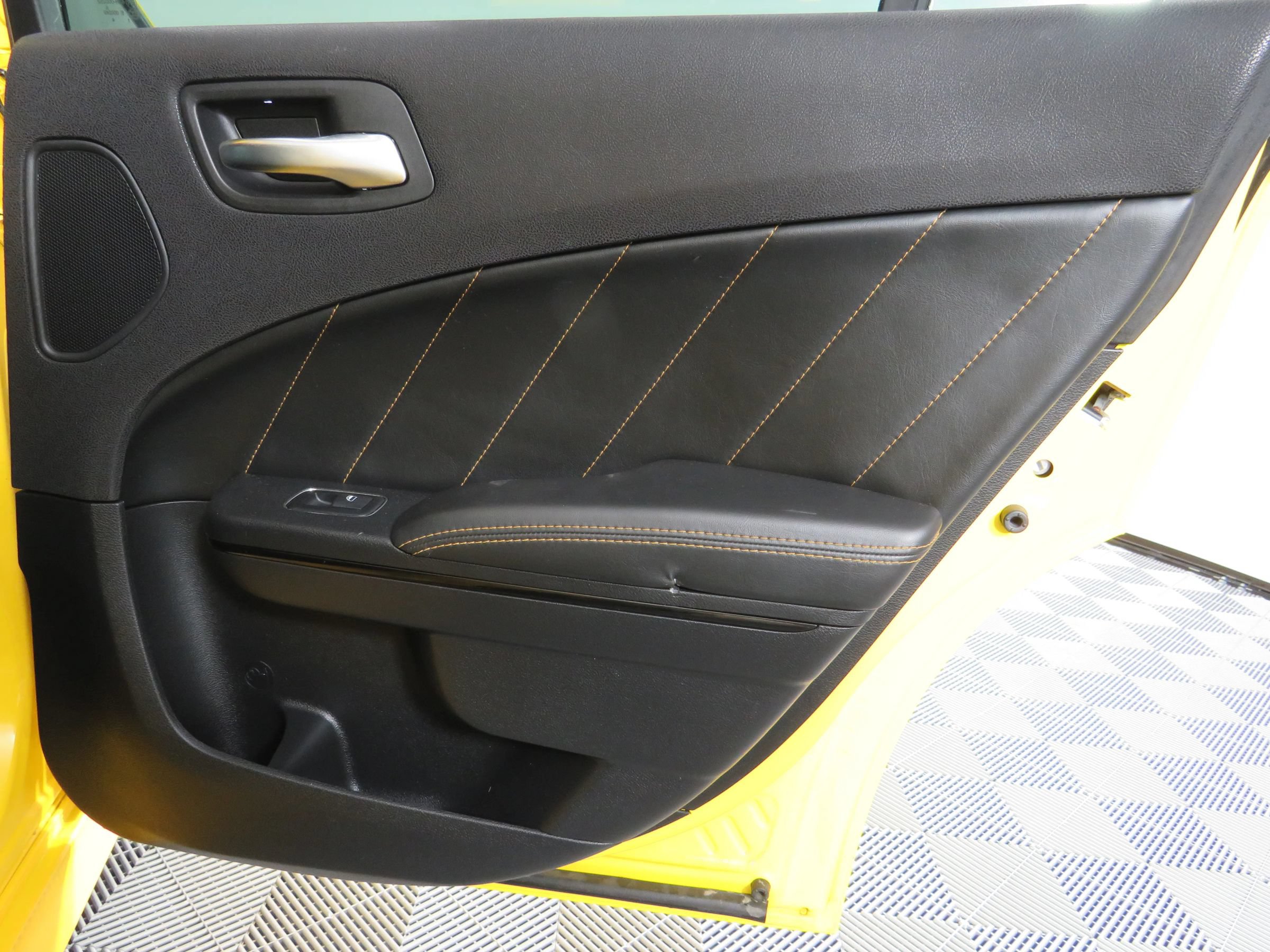 Used 2017 Dodge Charger R/T RWD image 51