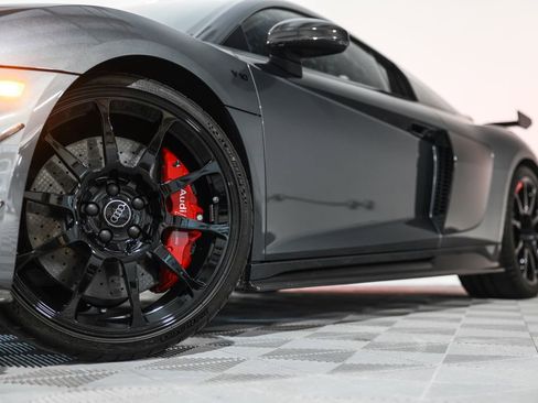 Used 2023 Audi R8 V10 GT RWD image 11