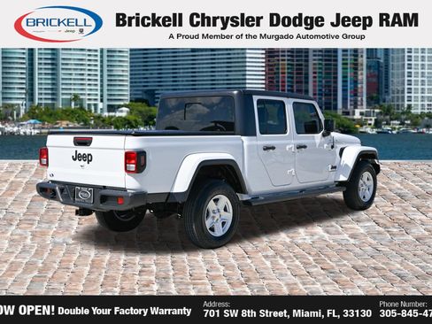 Used 2023 Jeep Gladiator Sport AWD/4WD image 6