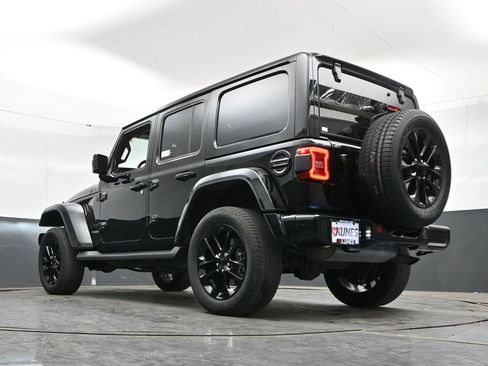 Used 2021 Jeep Wrangler Unlimited Sahara AWD/4WD image 47