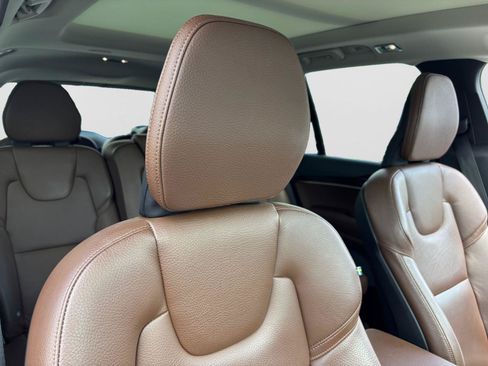Used 2019 Volvo XC90 T6 Momentum AWD/4WD image 52